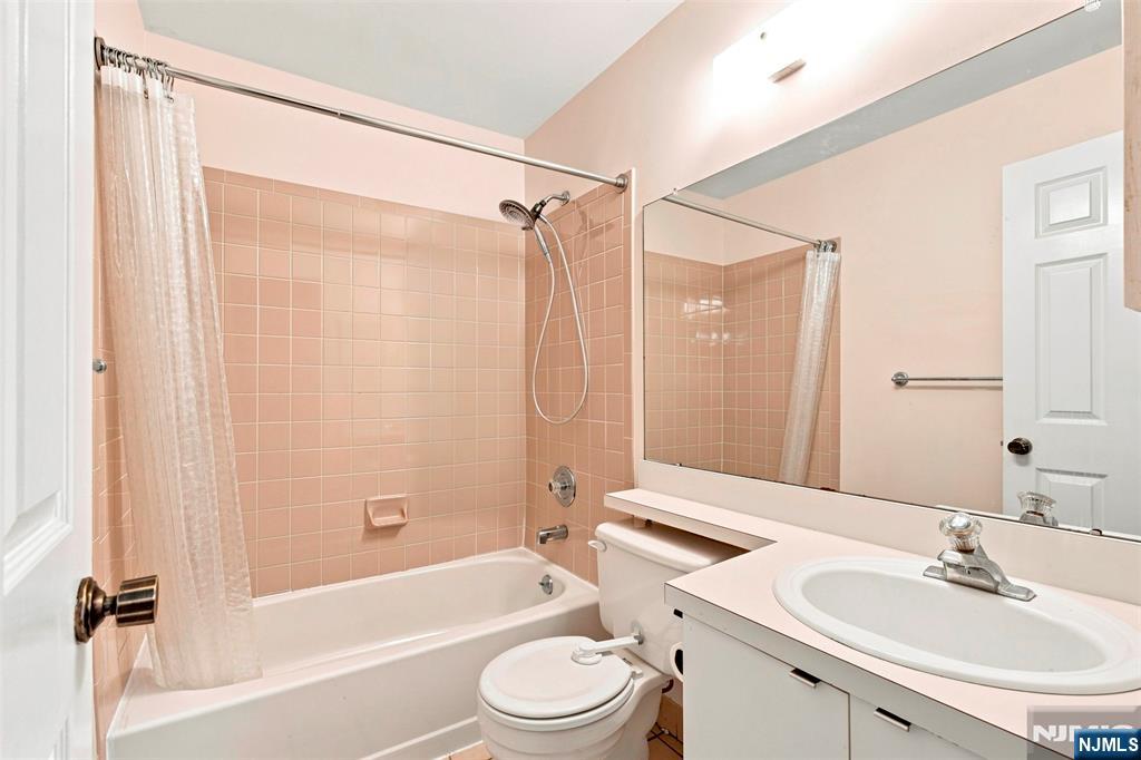 50 Lindsley Road, Unit 21 Cedar Grove, NJ 07009 - Photo 13 of 21 Gallery Image 13