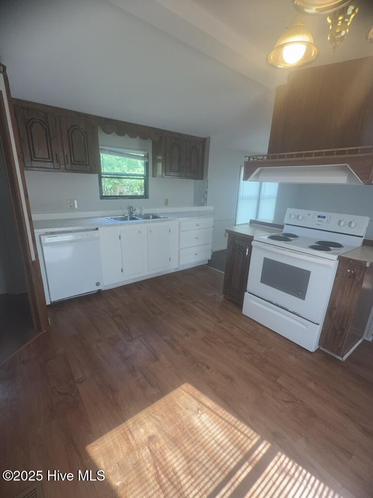 175 Oliver Cooper Road Richlands, NC 28574 - Photo 4 of 14 Kitchen