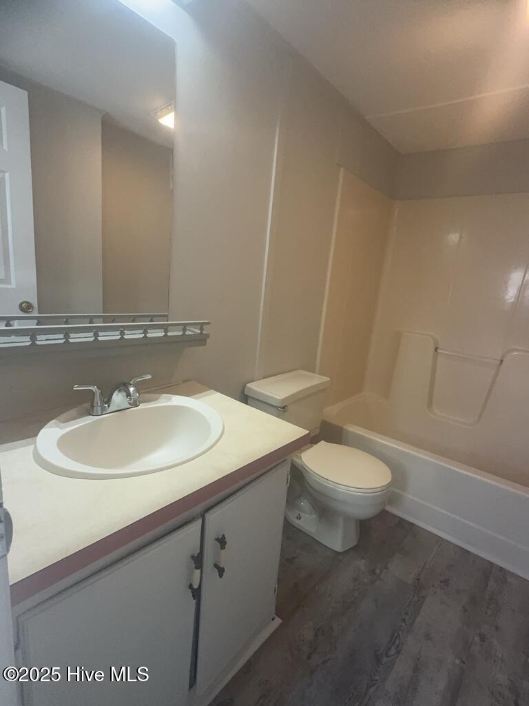 175 Oliver Cooper Road Richlands, NC 28574 - Photo 6 of 14 Bathroom