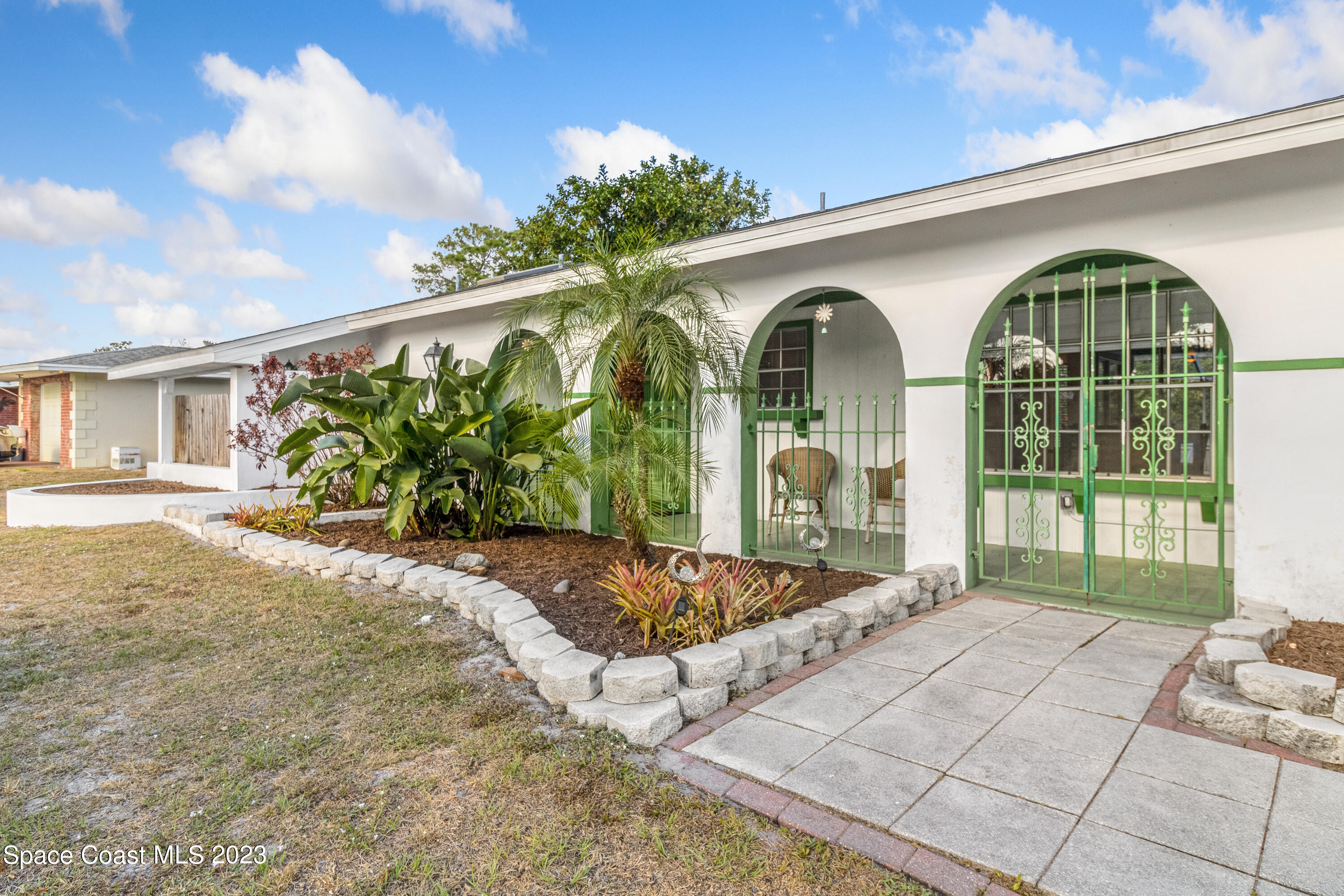 1113 Cromey Road Northeast Palm Bay, FL 32905 - Photo 4 of 46 Front view of walkway