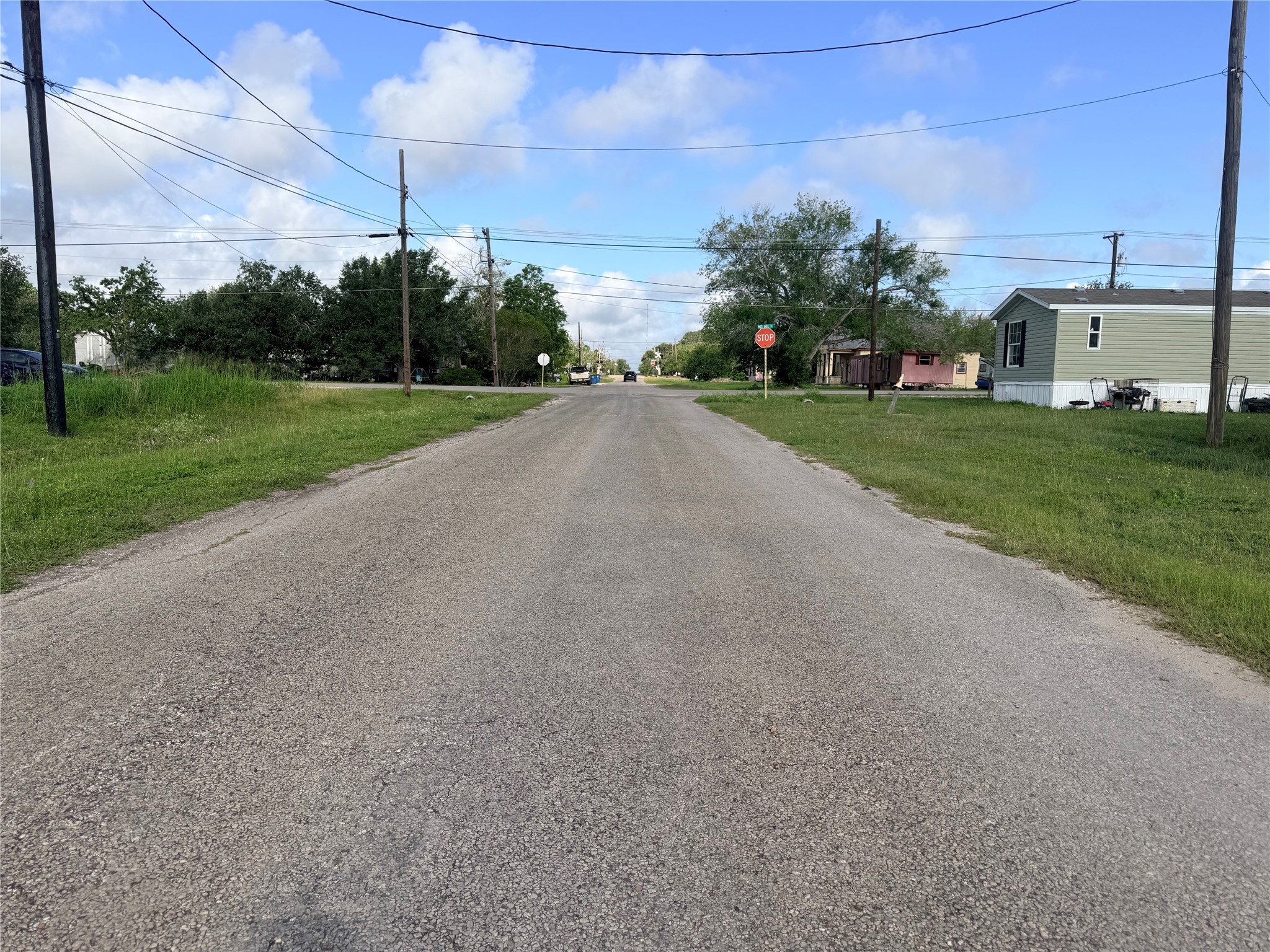 507 East Ward Street Refugio, TX 78377 - Photo 3 of 10
