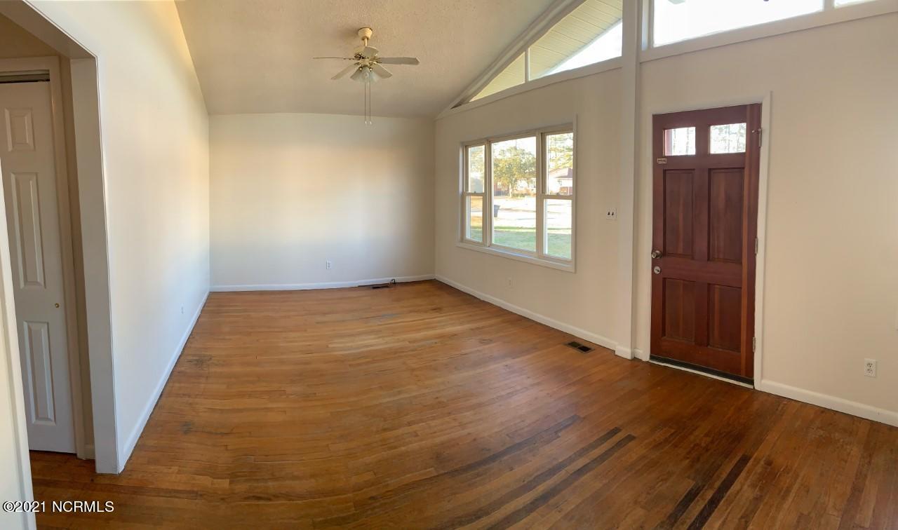 110 Mercer Road Jacksonville, NC 28546 - Photo 3 of 10 Living Room 2