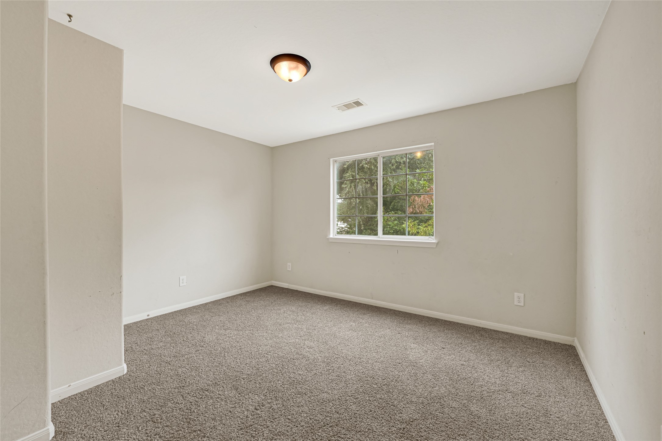 9429 Lambright Road Houston, TX 77075 - Photo 24 of 29 Fourth bedroom upstairs.