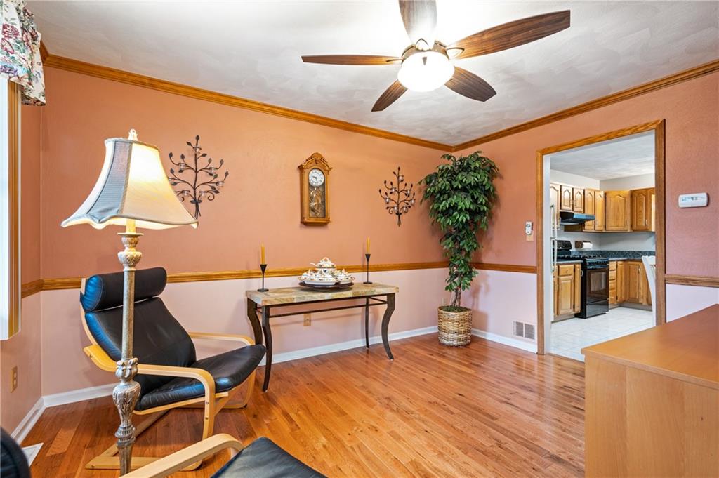 221 Sycamore Ridge Drive Springdale, PA 15144 - Photo 5 of 25 Gallery Image 5