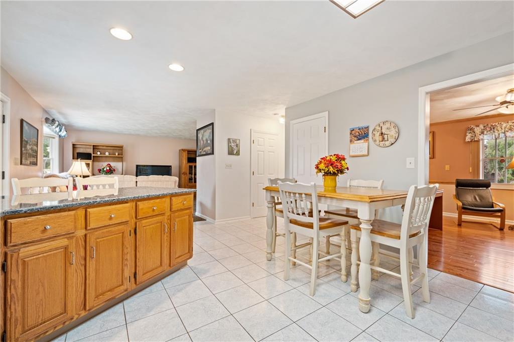 221 Sycamore Ridge Drive Springdale, PA 15144 - Photo 6 of 25 Gallery Image 6
