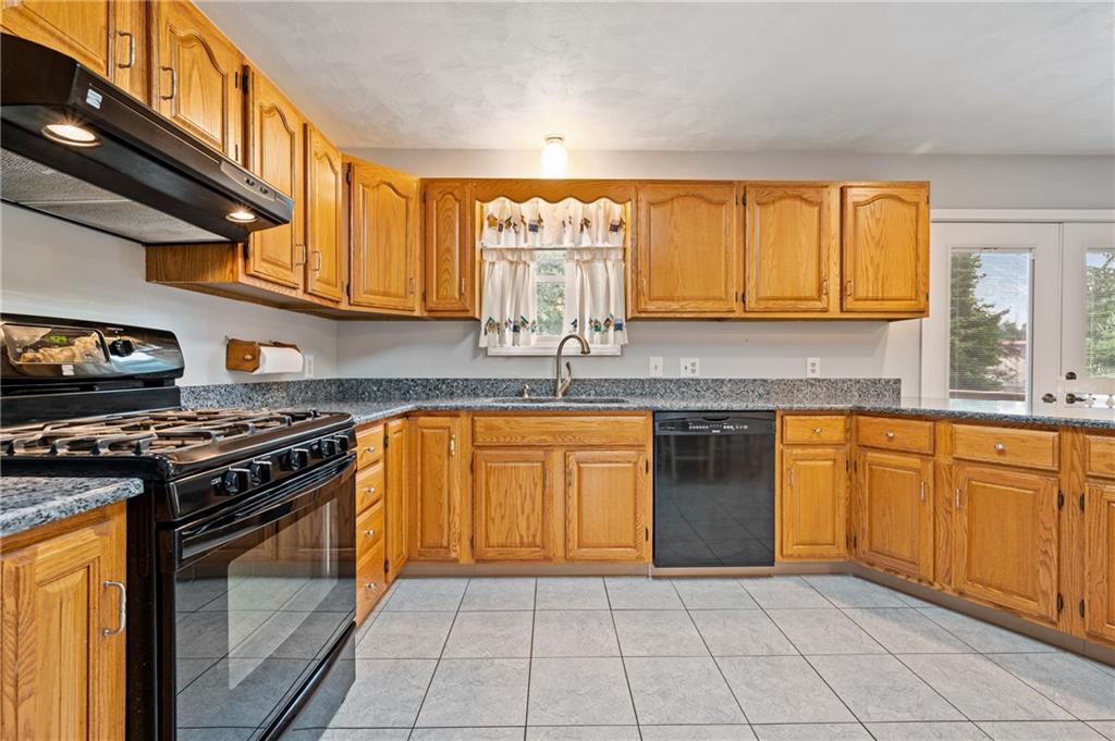 221 Sycamore Ridge Drive Springdale, PA 15144 - Photo 8 of 25 Gallery Image 8