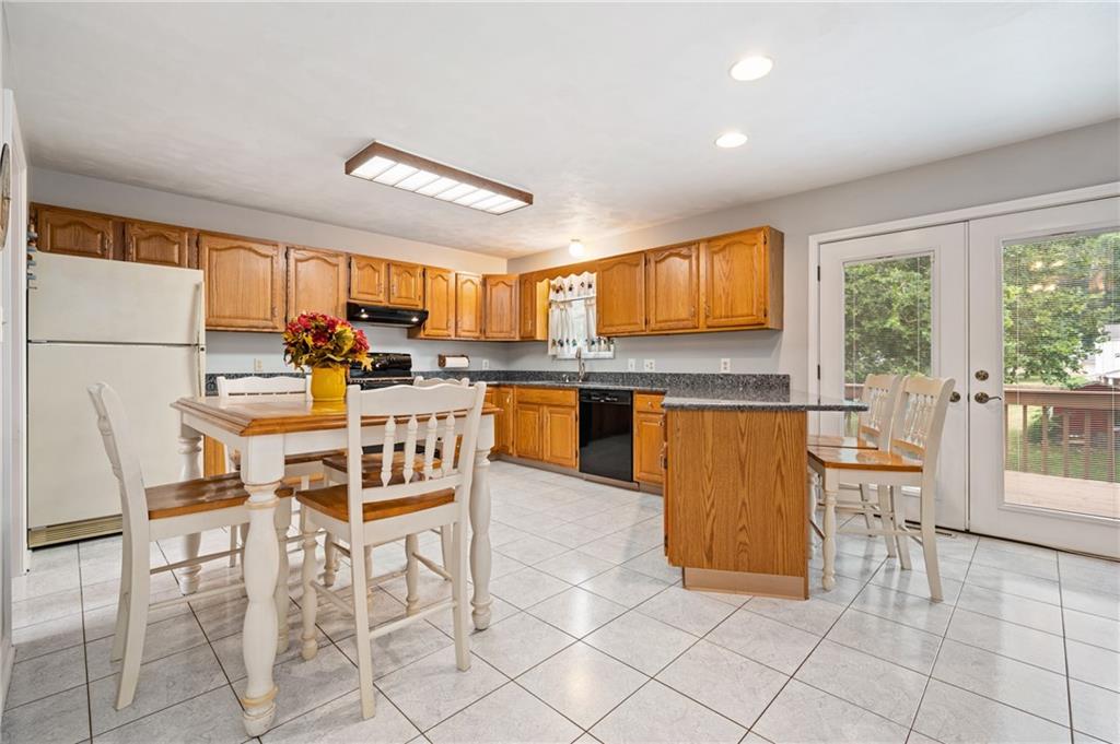 221 Sycamore Ridge Drive Springdale, PA 15144 - Photo 9 of 25 Gallery Image 9