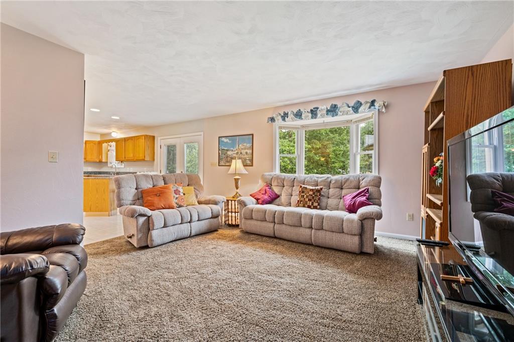 221 Sycamore Ridge Drive Springdale, PA 15144 - Photo 10 of 25 Gallery Image 10