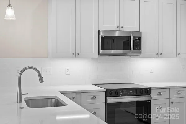 $479,900 | 107 Collin Place, Unit 3, Asheville, NC 28804