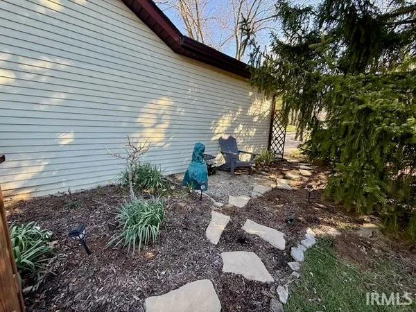 $210,000 | 3829 South Laurel Court, Bloomington, IN 47401