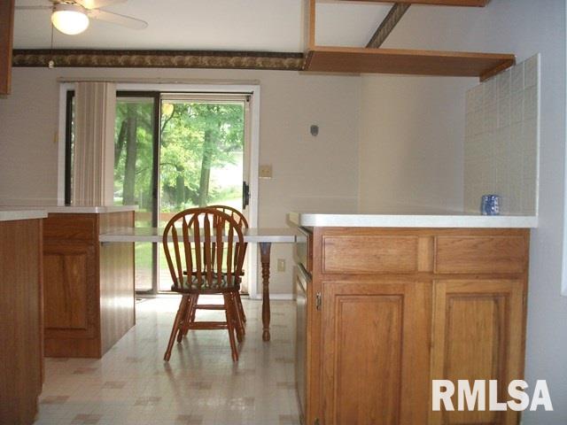 6004 North Hamilton Road Peoria, IL 61614 - Photo 5 of 19 Gallery Image 5