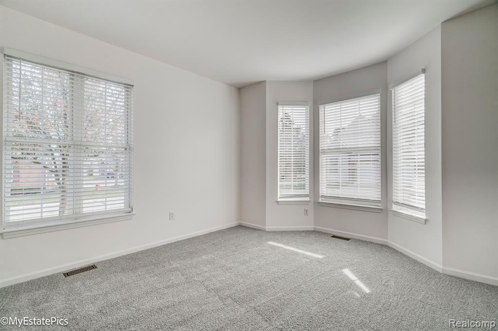 41777 Mitchell Road Novi, MI 48377 - Photo 10 of 40