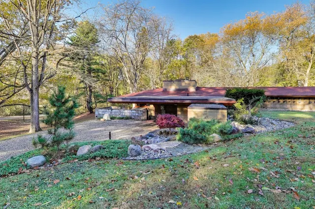 $1,444,000 | 11185 Hawthorne Drive, Galesburg, MI 49053