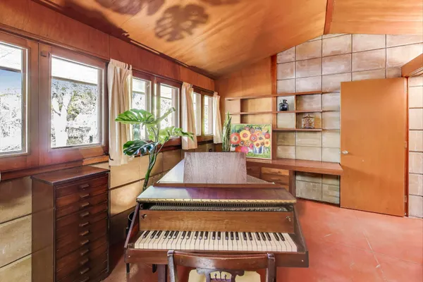 $1,444,000 | 11185 Hawthorne Drive, Galesburg, MI 49053