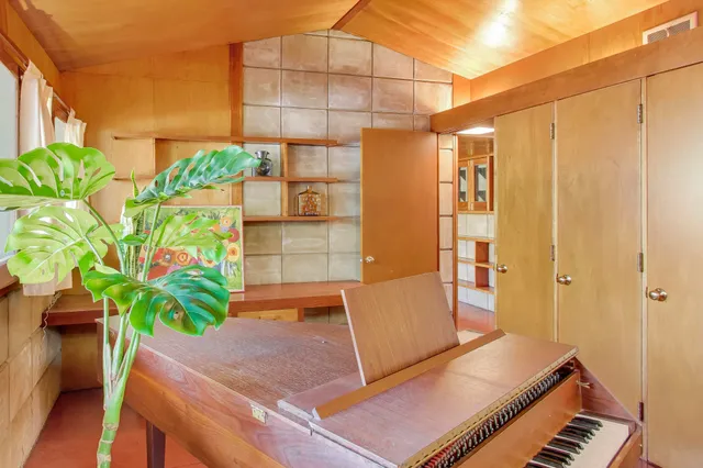 $1,444,000 | 11185 Hawthorne Drive, Galesburg, MI 49053