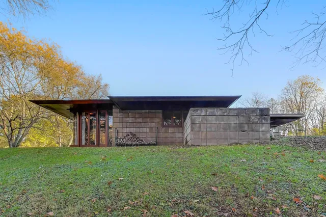 $1,444,000 | 11185 Hawthorne Drive, Galesburg, MI 49053