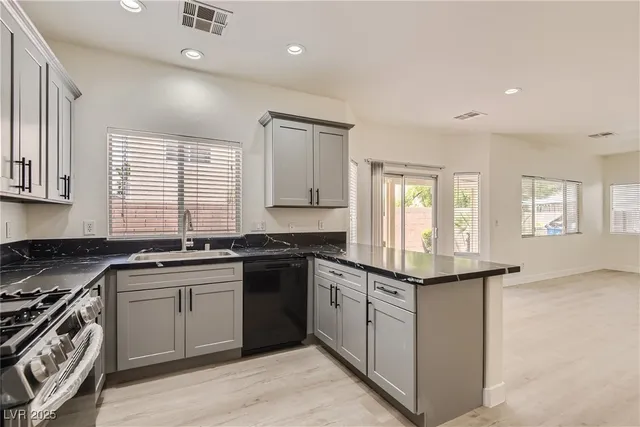 $1,790 | 10372 Turning Leaf Avenue, Las Vegas, NV 89129