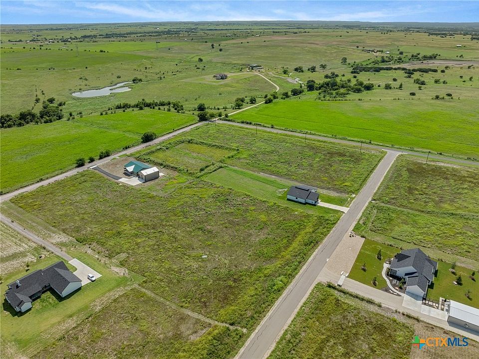 Tbd-lot 21 Armstrong Ests Road Salado, TX 76571 - Photo 1 of 10 a view of a field with an ocean