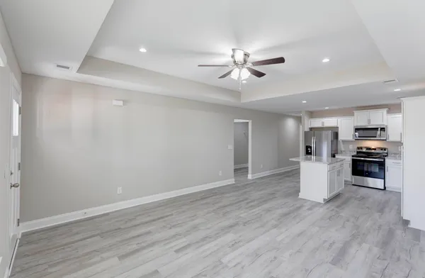 $2,200 | 911 North Lemacks Street, Walterboro, SC 29488