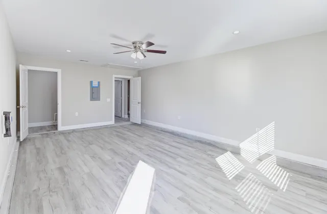 $2,200 | 911 North Lemacks Street, Walterboro, SC 29488