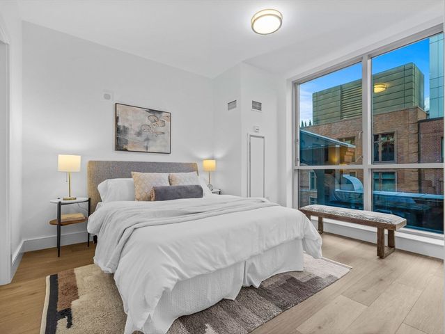 $1,225,000 | 234 Causeway Street, Unit 805, Boston, MA 02114