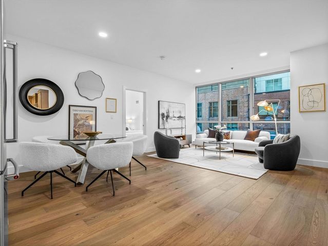 $1,225,000 | 234 Causeway Street, Unit 805, Boston, MA 02114