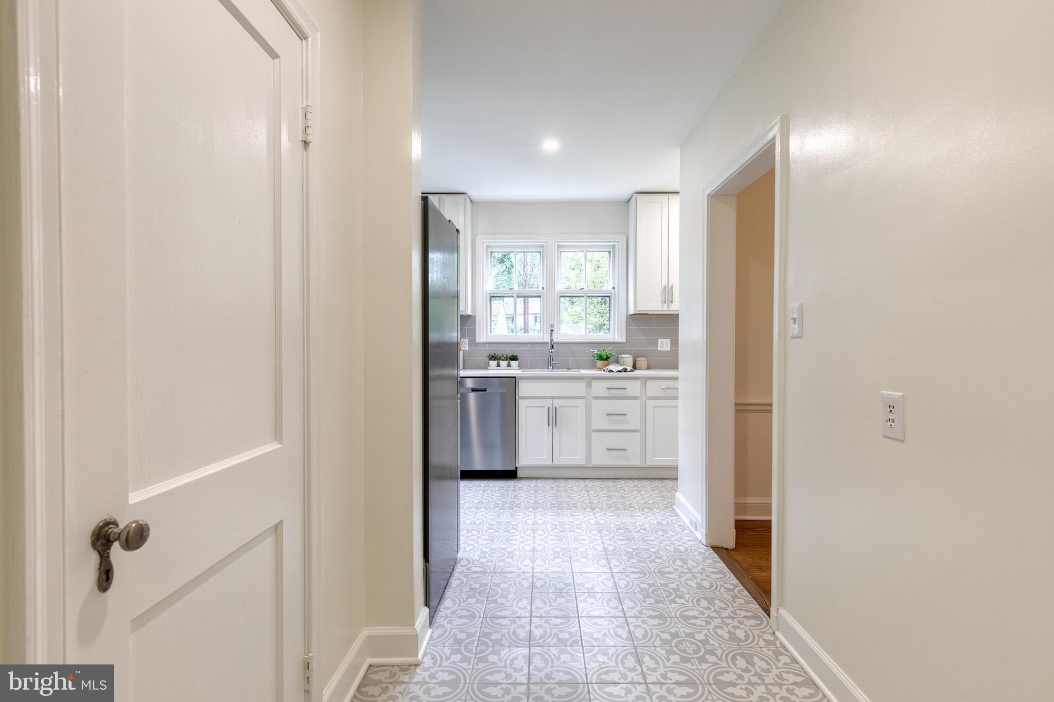 311 Broadmoor Road Baltimore, MD 21212 - Photo 16 of 31