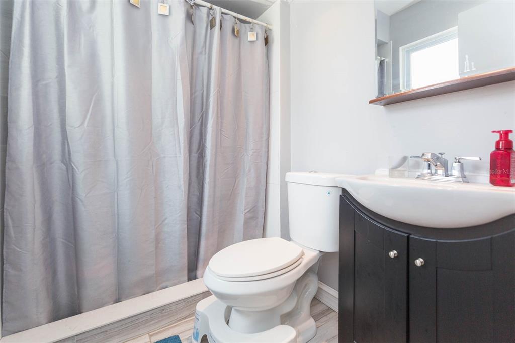 1610 Burningtree Lane Brandon, FL 33510 - Photo 26 of 40