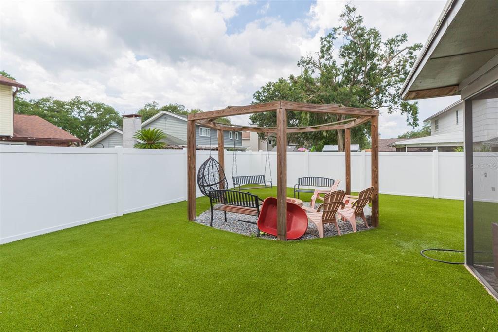 1610 Burningtree Lane Brandon, FL 33510 - Photo 37 of 40