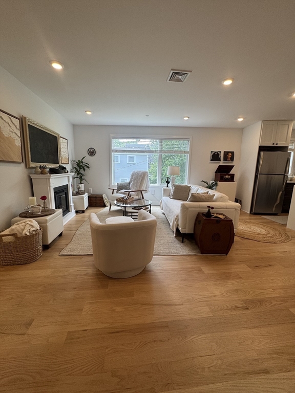 201 Pleasant Street, Unit 2 Marblehead, MA 01945 - Photo 7 of 22