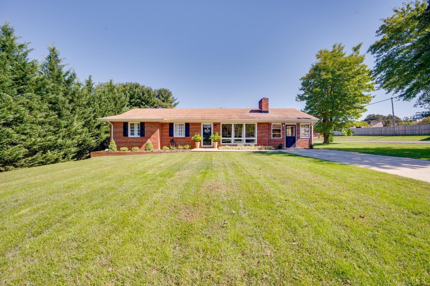 913 Windy Ridge Drive Bedford, VA 24523 - Photo 1 of 46 Gallery Image 1