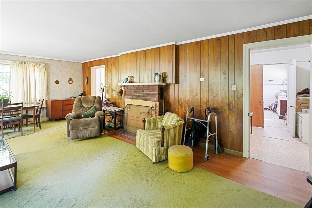 74 River Road Sturbridge, MA 01566 - Photo 17 of 40