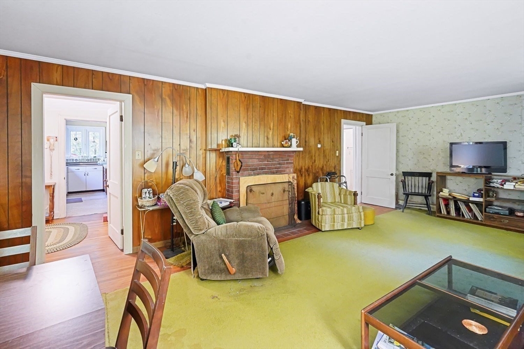 74 River Road Sturbridge, MA 01566 - Photo 20 of 40