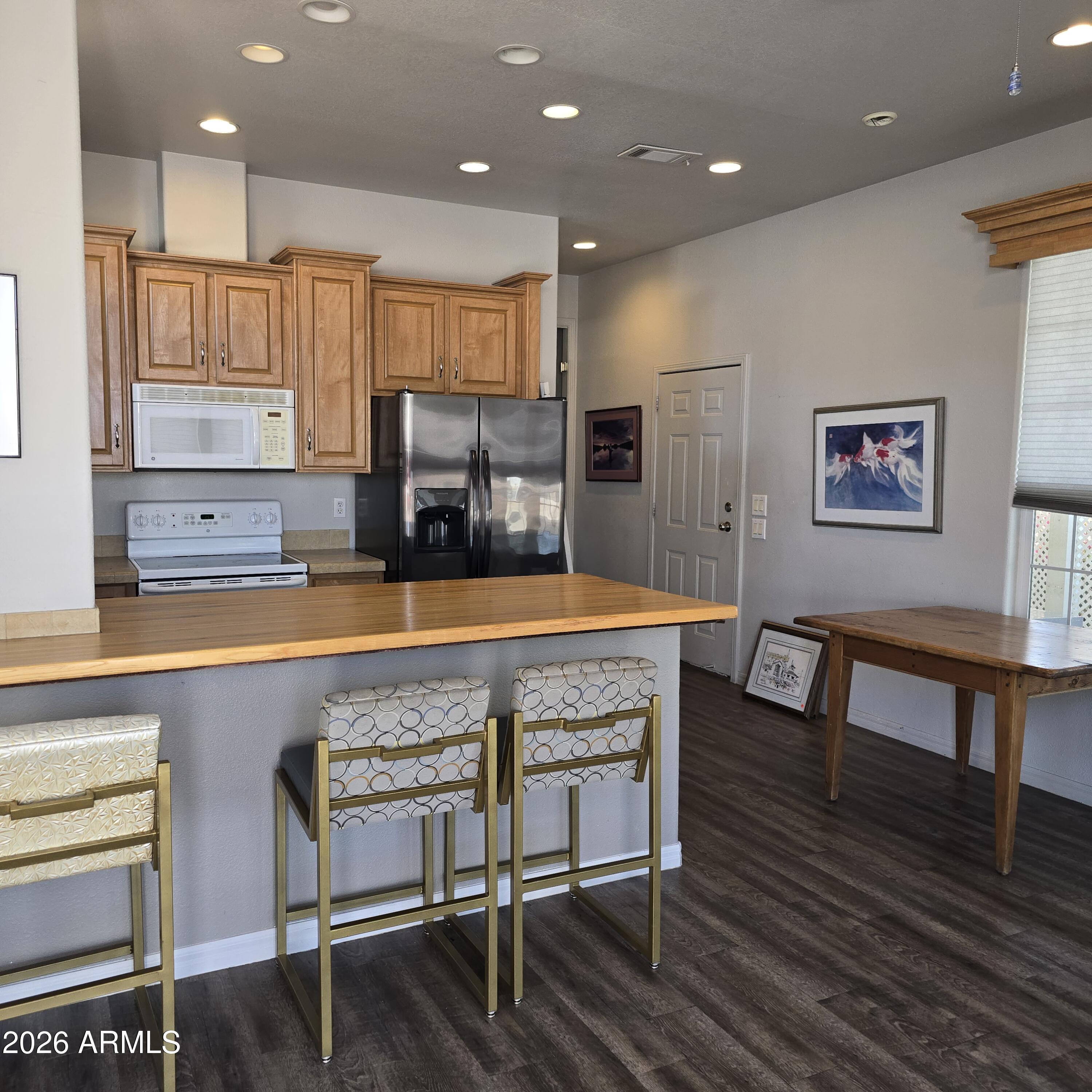 205 West Bell Road, Unit 137 Phoenix, AZ 85023 - Photo 10 of 19