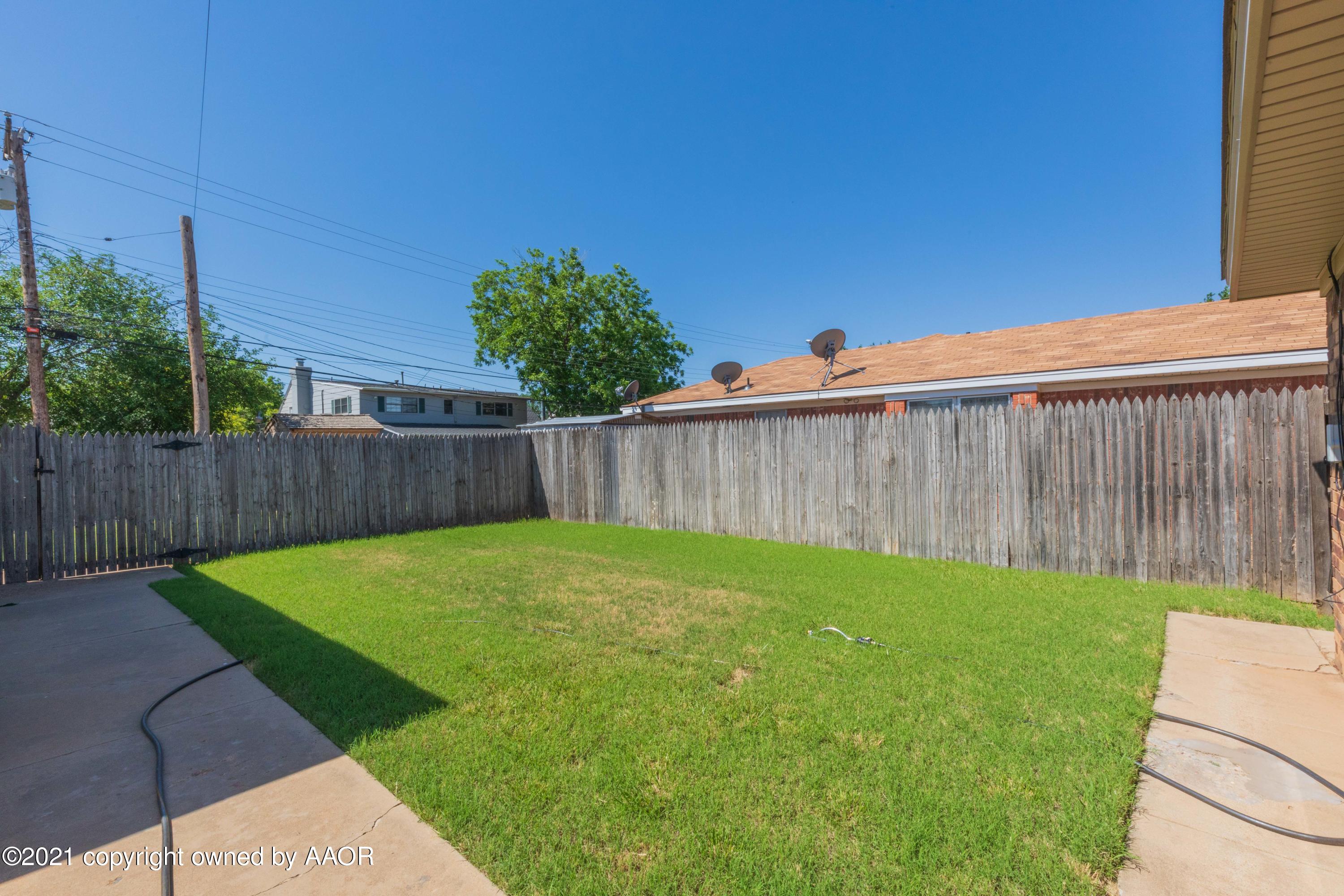 6127 Belpree Road Amarillo, TX 79106 - Photo 33 of 63 6129 BACKYARD V4