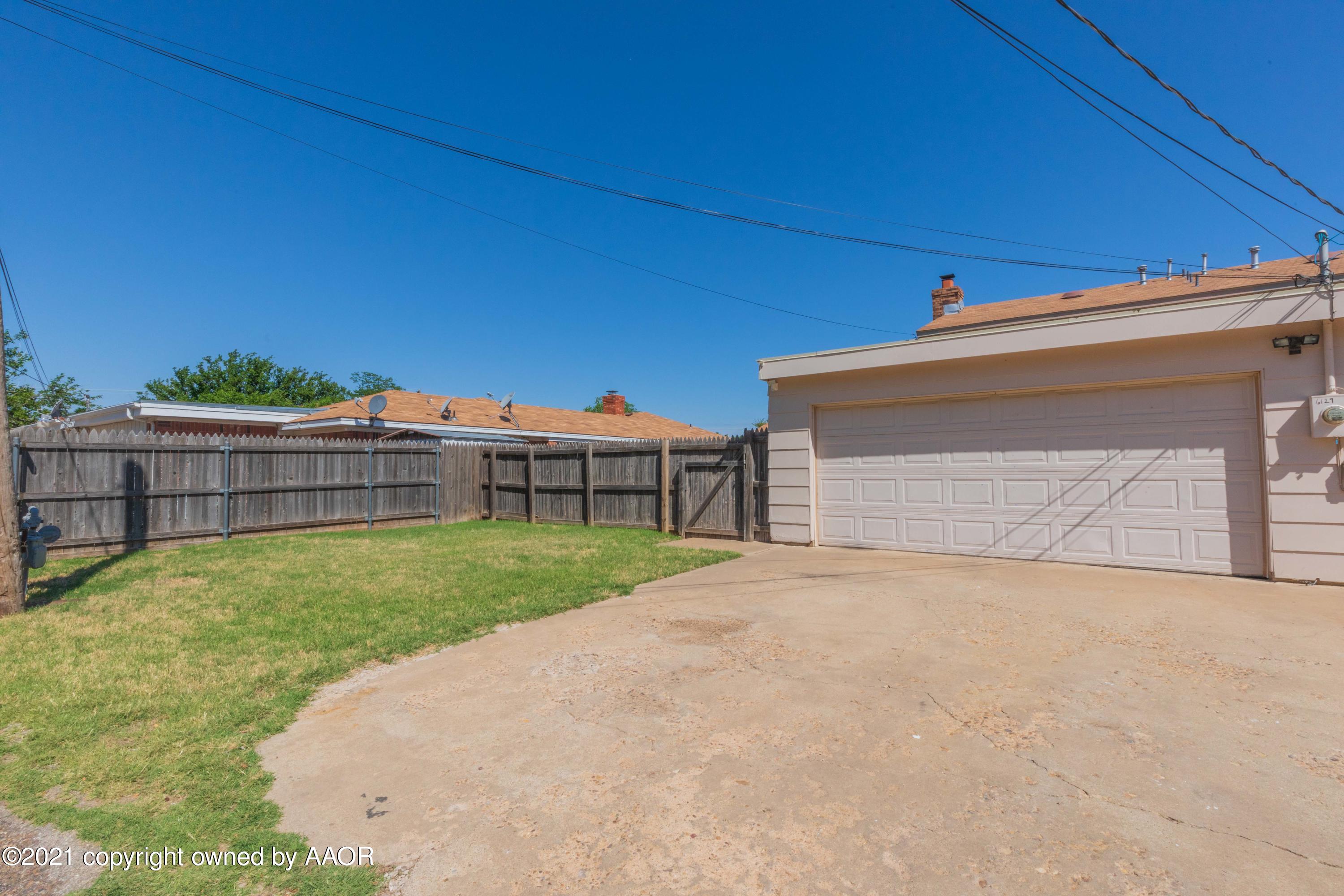 6127 Belpree Road Amarillo, TX 79106 - Photo 38 of 63 6129 DRIVEWAY
