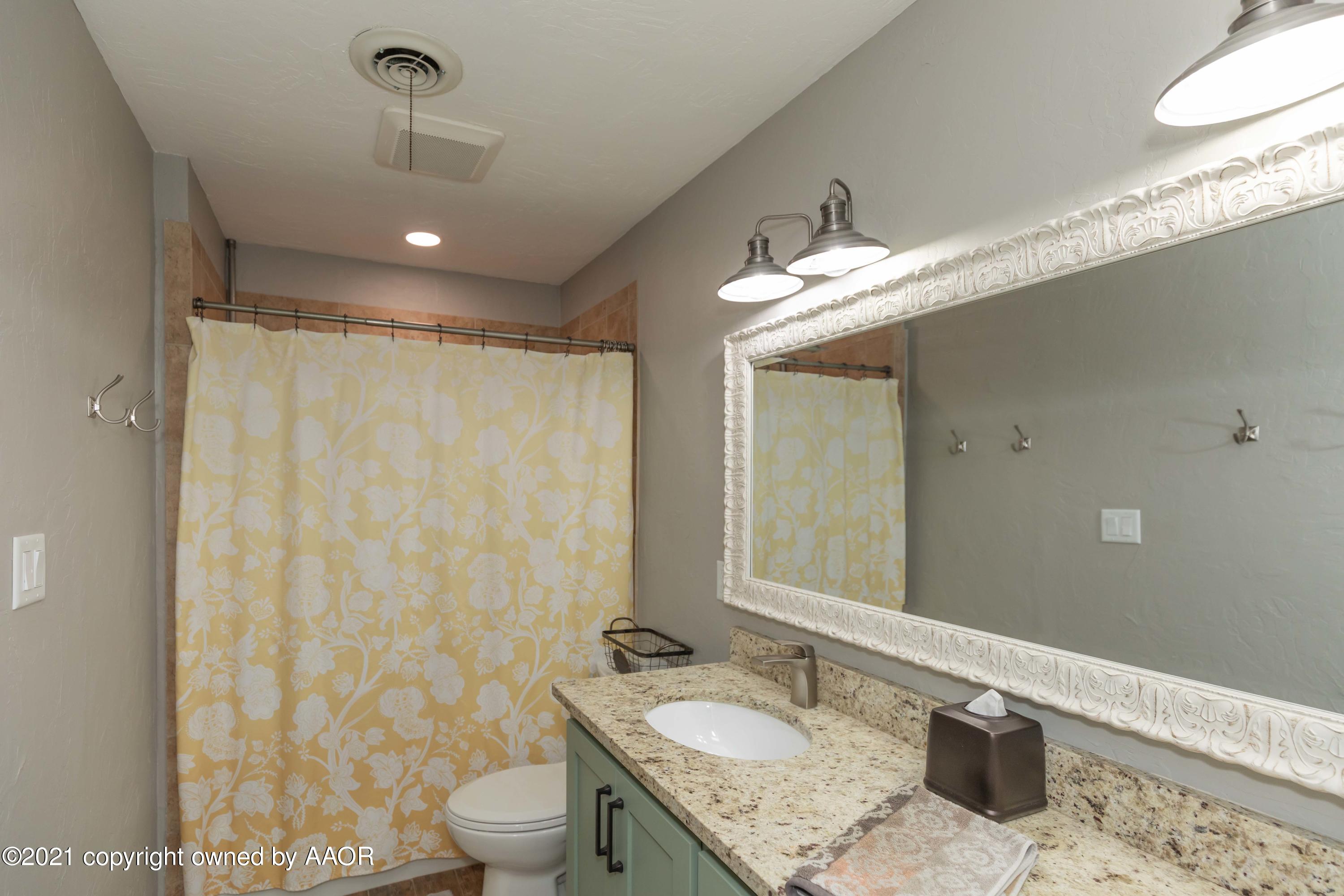 6127 Belpree Road Amarillo, TX 79106 - Photo 39 of 63 BATHROOM 2 VIEW 1