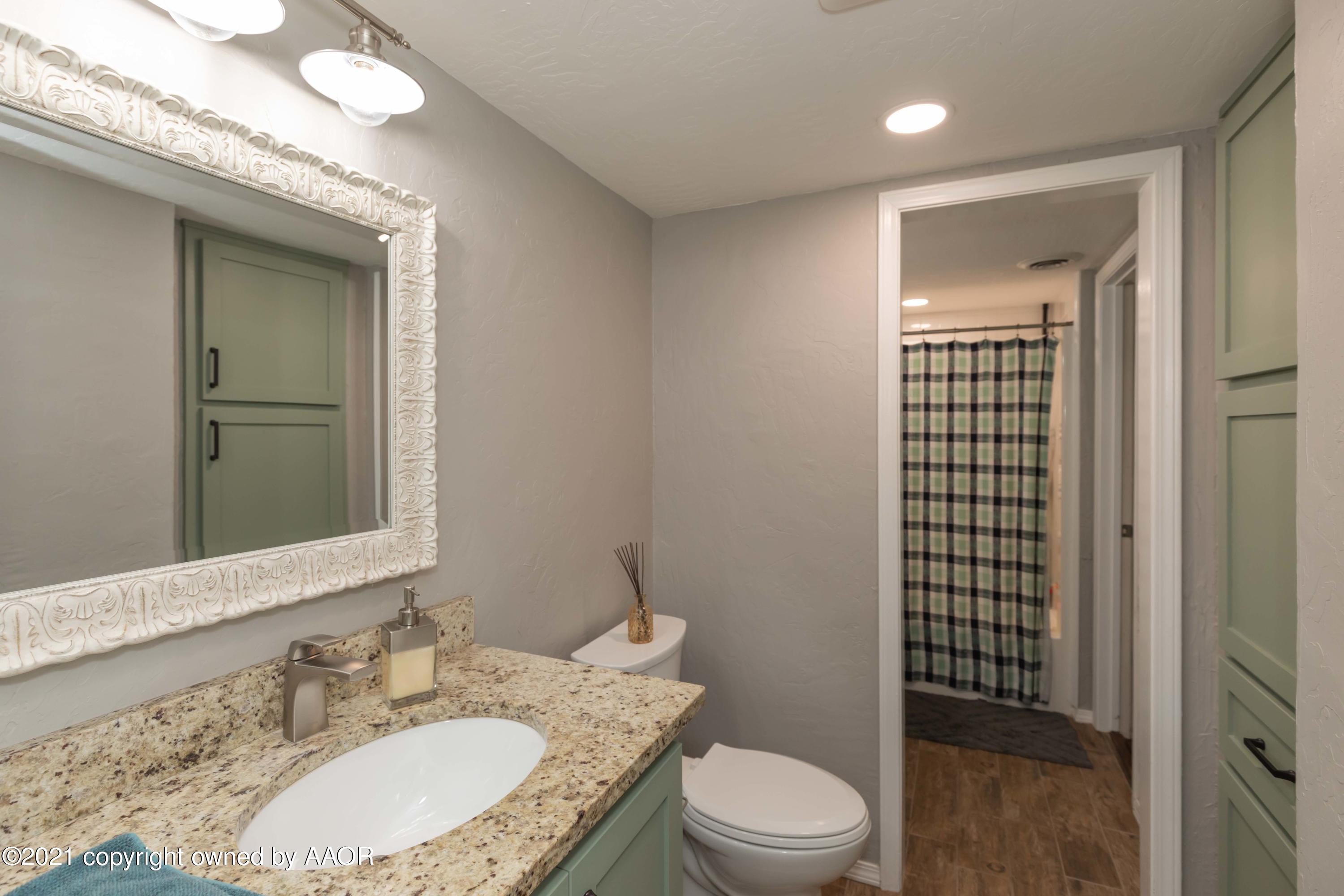 6127 Belpree Road Amarillo, TX 79106 - Photo 53 of 63 MASTER BATH VIEW 2