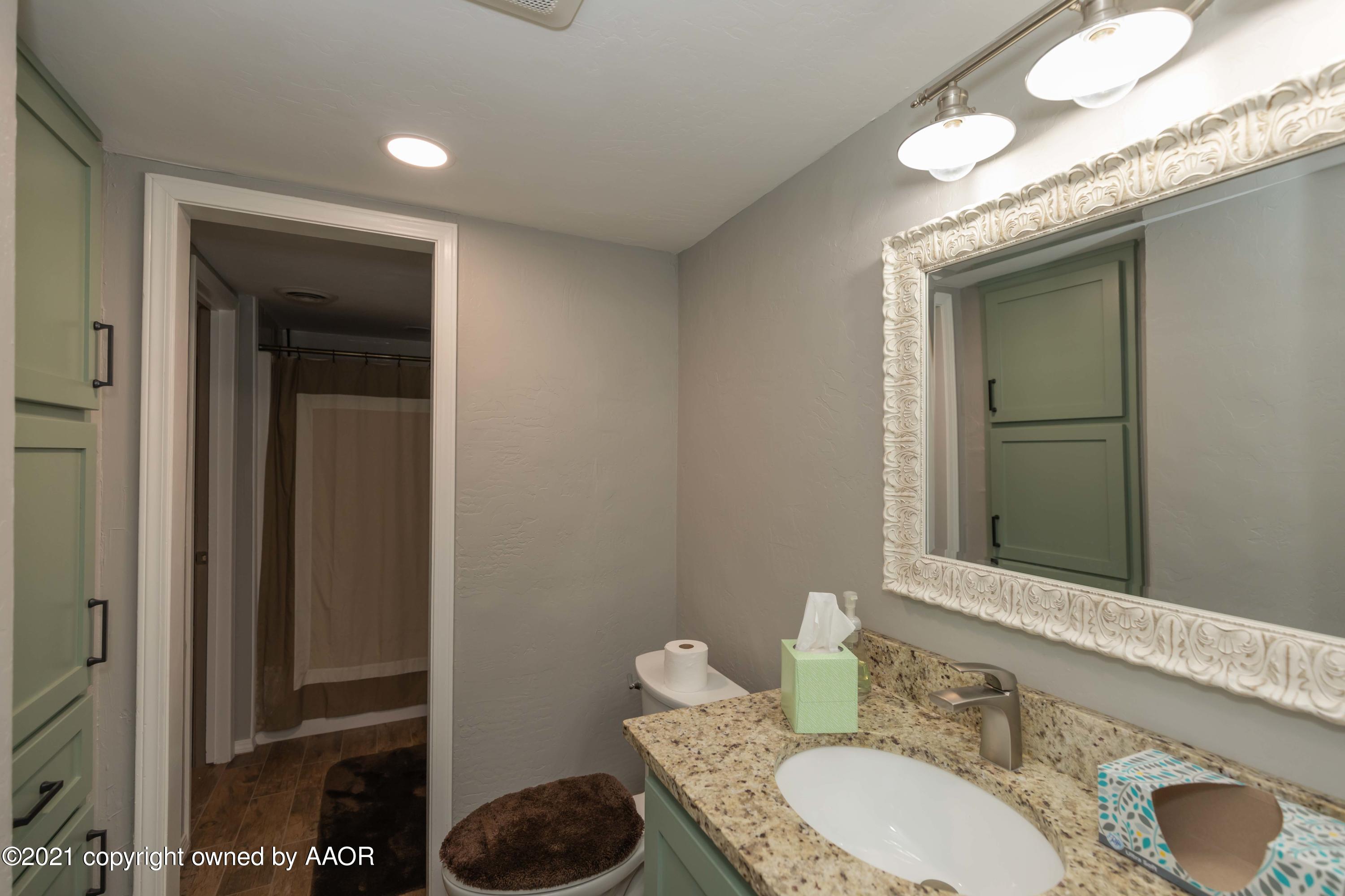 6127 Belpree Road Amarillo, TX 79106 - Photo 54 of 63 6129 DOWN BATH