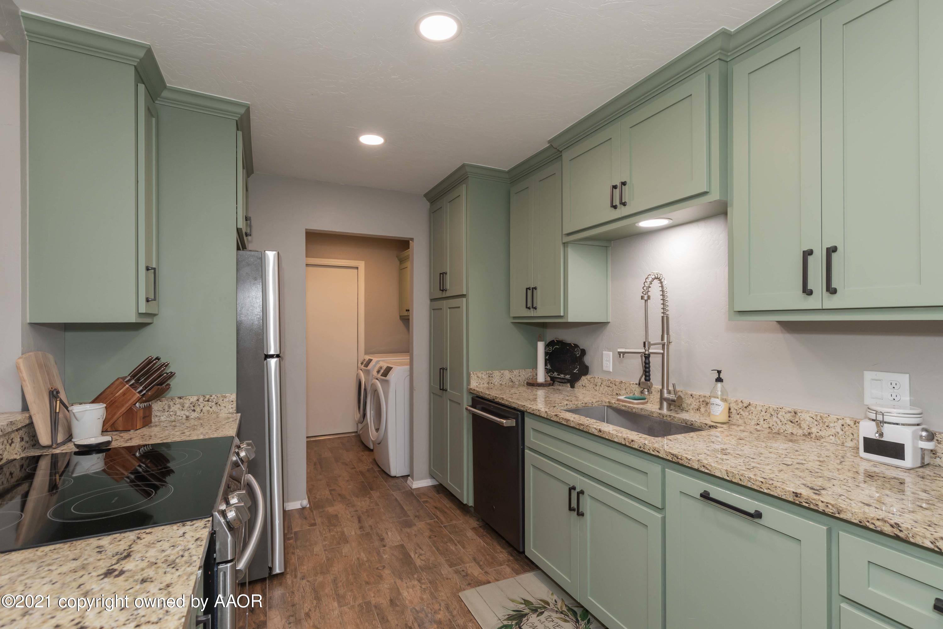 6127 Belpree Road Amarillo, TX 79106 - Photo 8 of 63 6127 KITCHEN VIEW 2