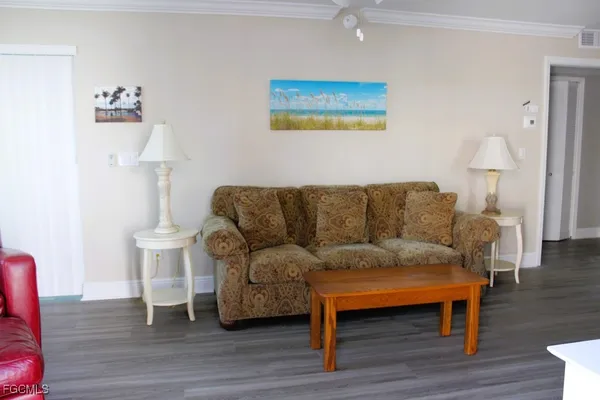 $1,295 | 16881 Davis Road, Unit 112, Fort Myers, FL 33908