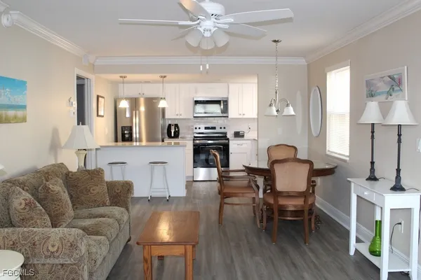 $1,295 | 16881 Davis Road, Unit 112, Fort Myers, FL 33908