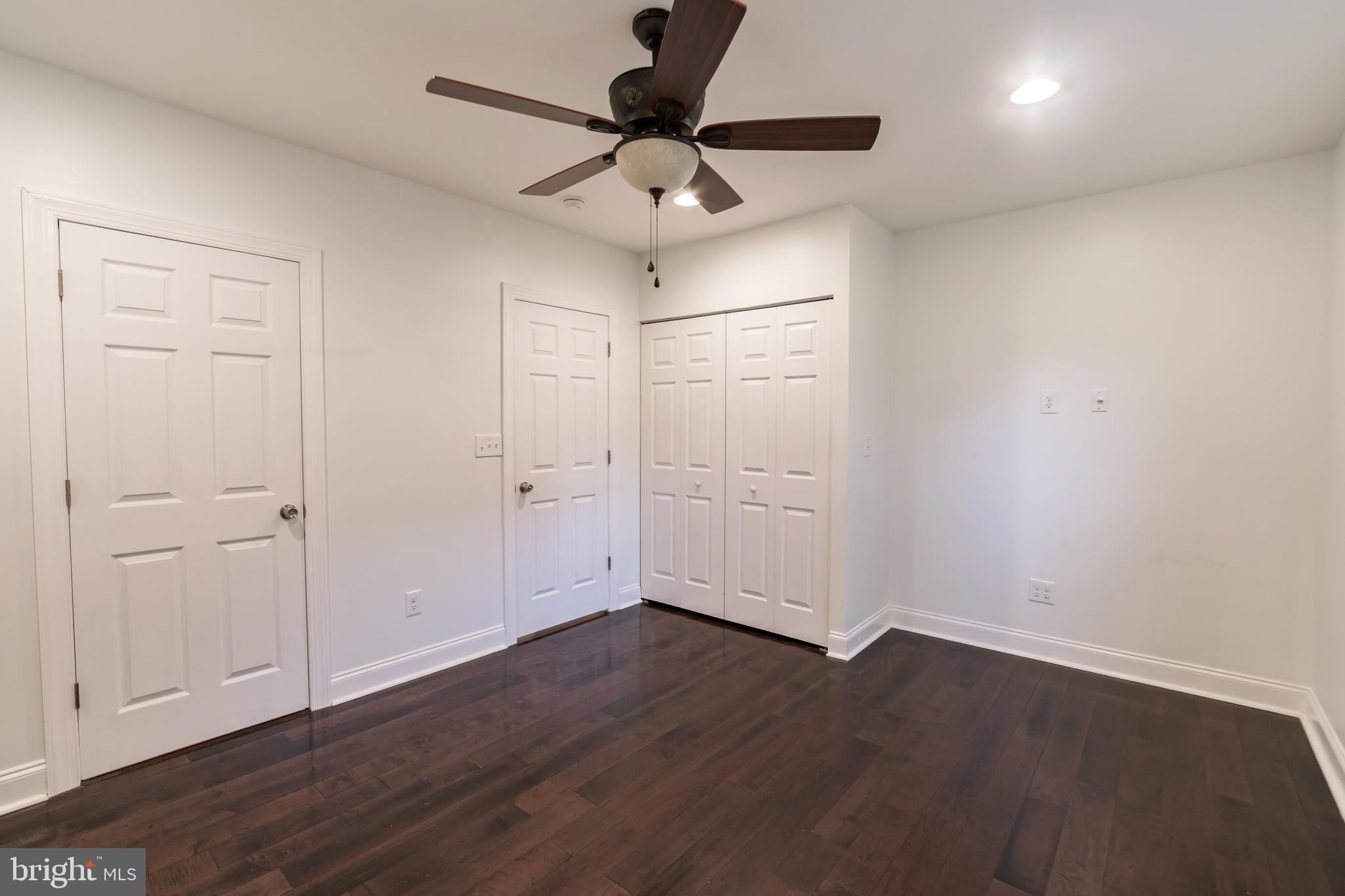 2017 Carpenter Street Philadelphia, PA 19146 - Photo 23 of 46
