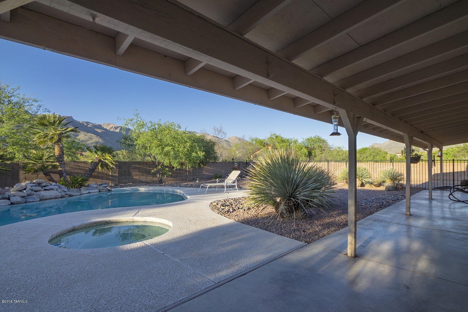 4261 Windridge Loop Tucson, AZ 85749 - Photo 8 of 24