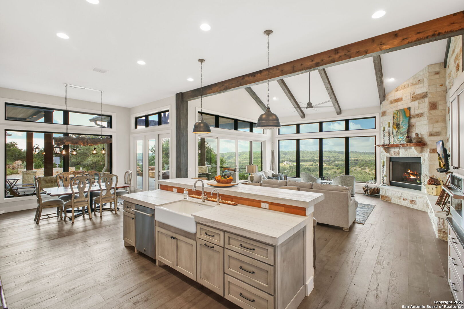 1023 Comanche Ridge New Braunfels, TX 78132 - Photo 14 of 109