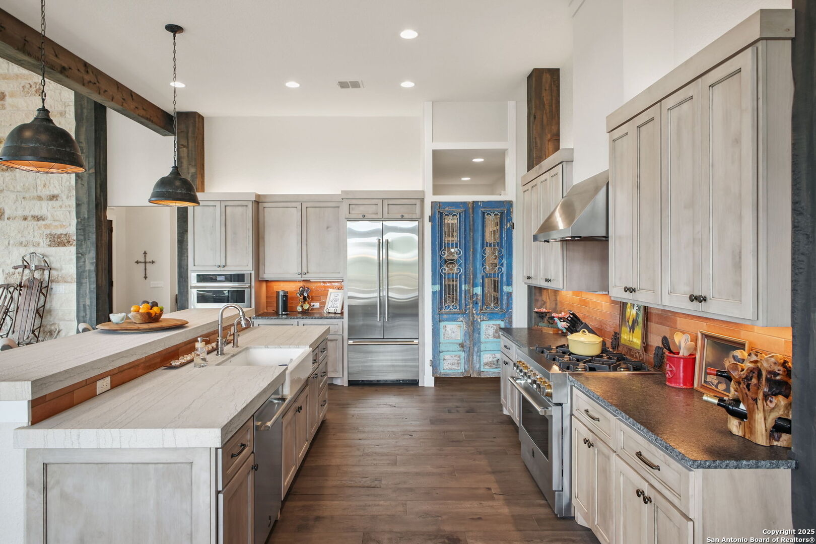 1023 Comanche Ridge New Braunfels, TX 78132 - Photo 16 of 109