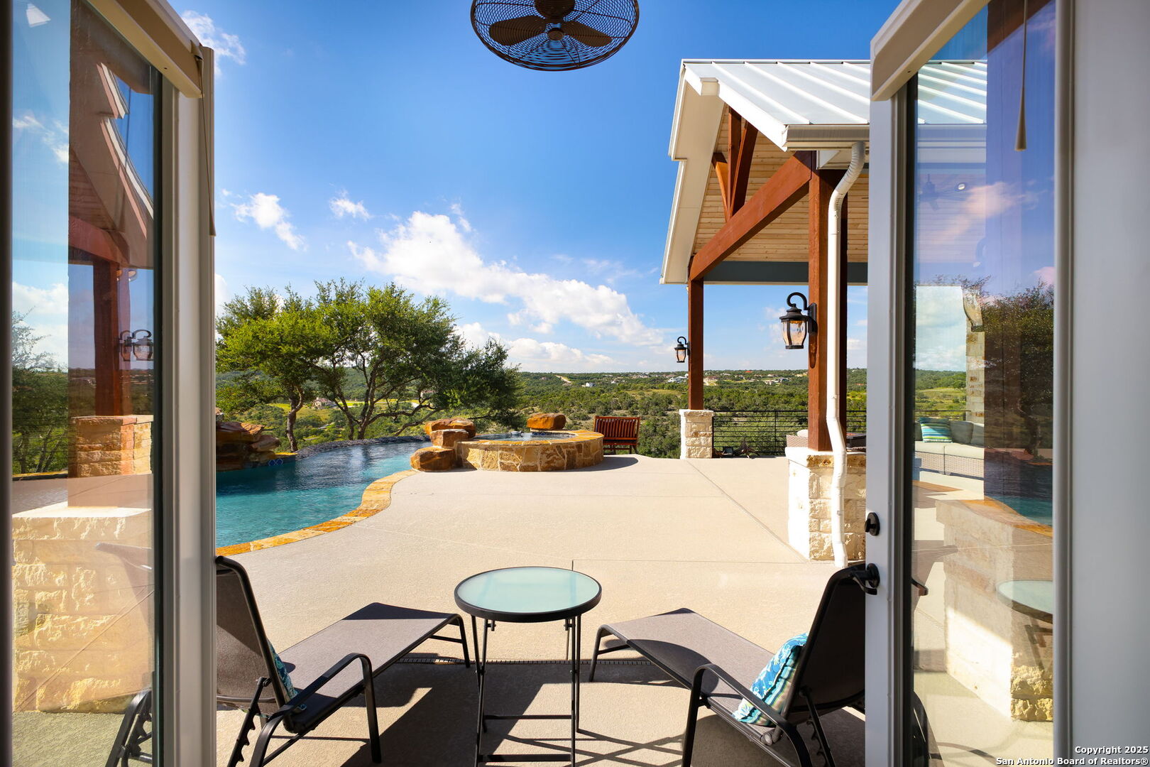 1023 Comanche Ridge New Braunfels, TX 78132 - Photo 33 of 109