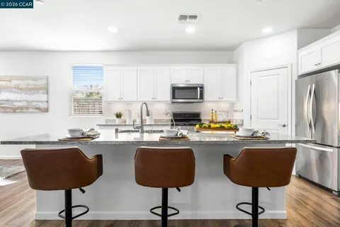 $920,000 | 951 Dainty Avenue, Brentwood, CA 94513