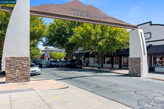 $920,000 | 951 Dainty Avenue, Brentwood, CA 94513