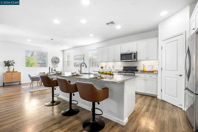 $920,000 | 951 Dainty Avenue, Brentwood, CA 94513